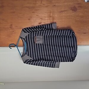 Pink Clover “Haylee” Front Pocket Raglan Top